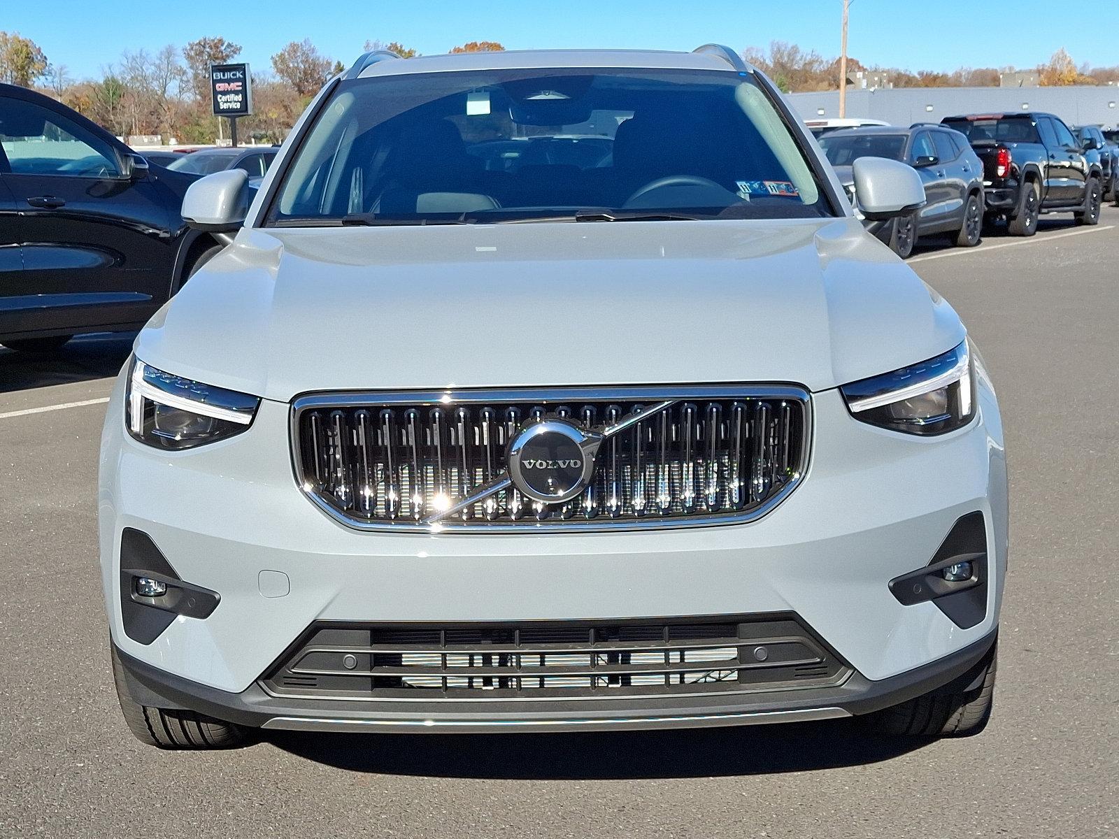 2025 Volvo XC40 Vehicle Photo in Trevose, PA 19053