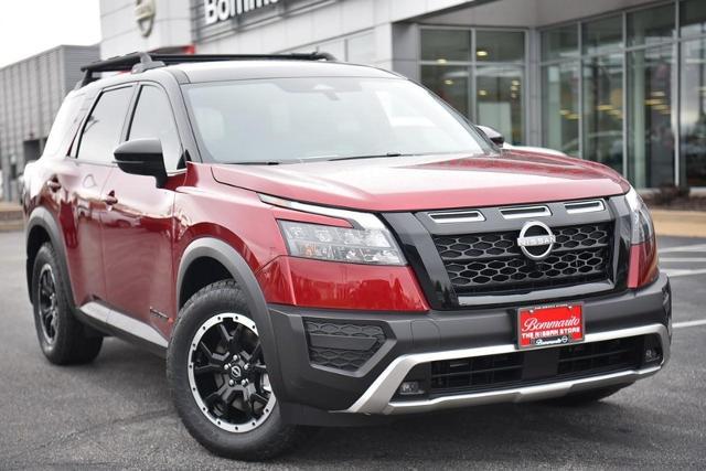 2025 Nissan Pathfinder Vehicle Photo in Ballwin, MO 63011