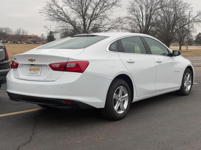 2025 Chevrolet Malibu Vehicle Photo in COLUMBIA, MO 65203-3903