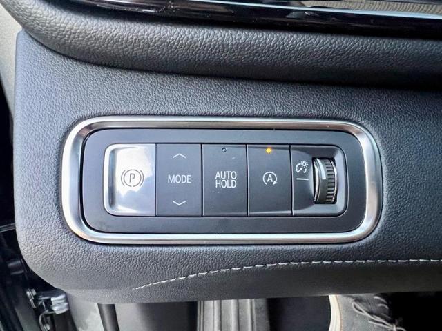 2025 Buick Enclave Vehicle Photo in EFFINGHAM, IL 62401-2832