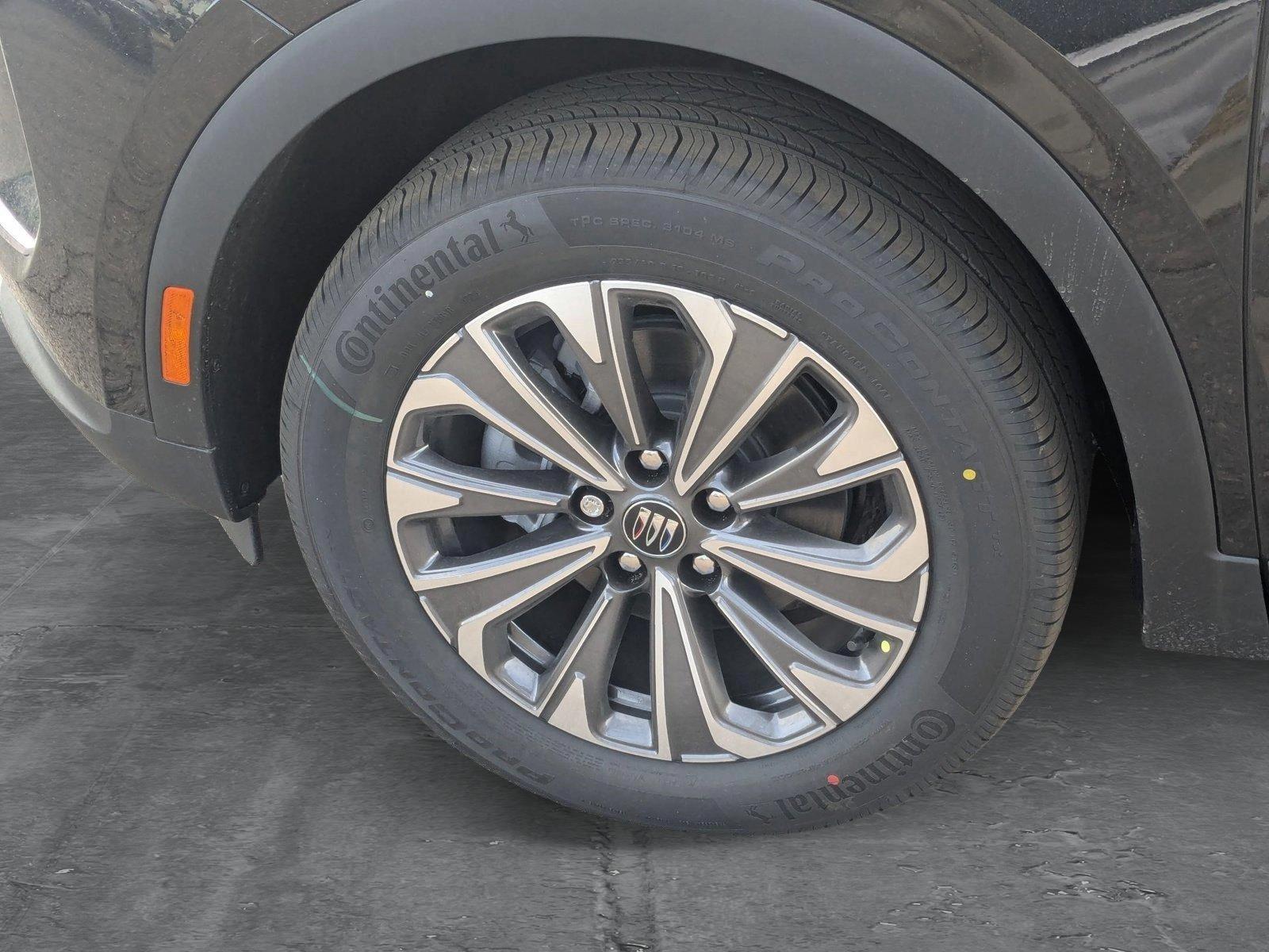 2025 Buick Envision Vehicle Photo in LONE TREE, CO 80124-2750
