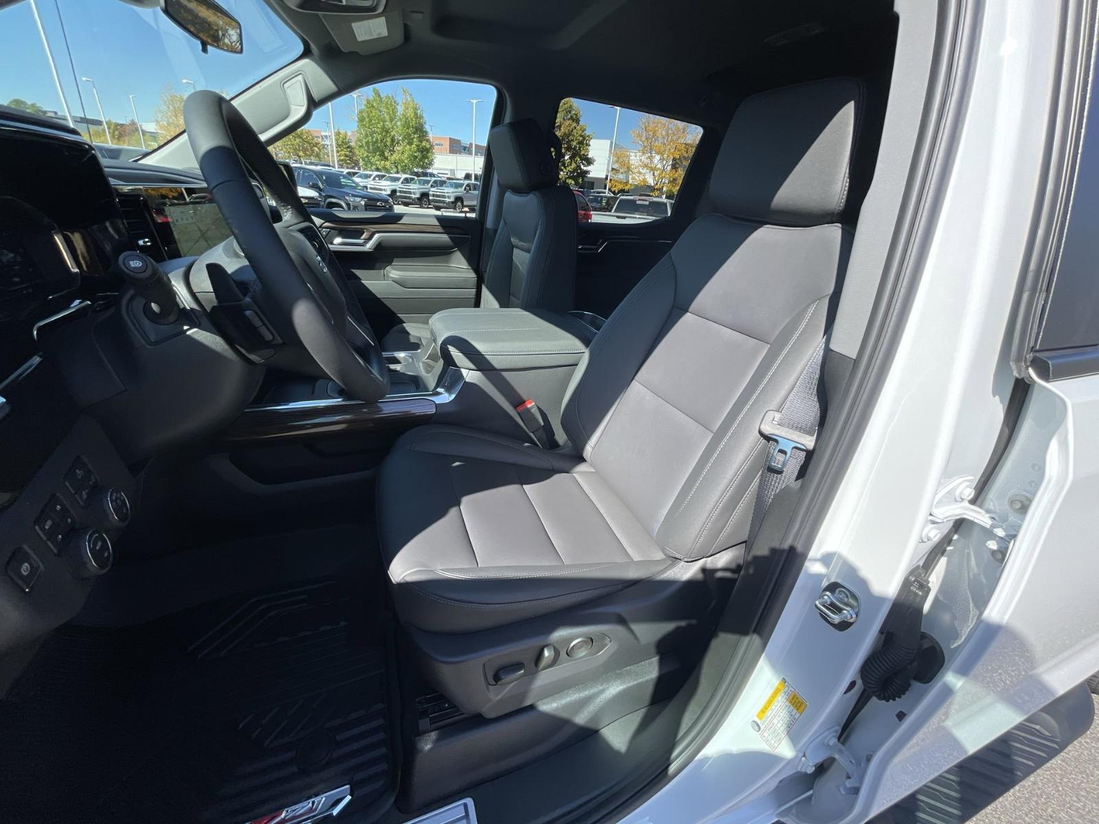 2025 Chevrolet Silverado 1500 Vehicle Photo in BENTONVILLE, AR 72712-4322