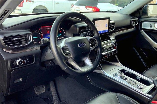 2023 Ford Explorer Vehicle Photo in TOPEKA, KS 66609-0000