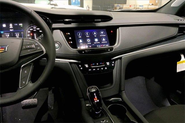 2025 Cadillac XT5 Vehicle Photo in KANSAS CITY, MO 64114-4545