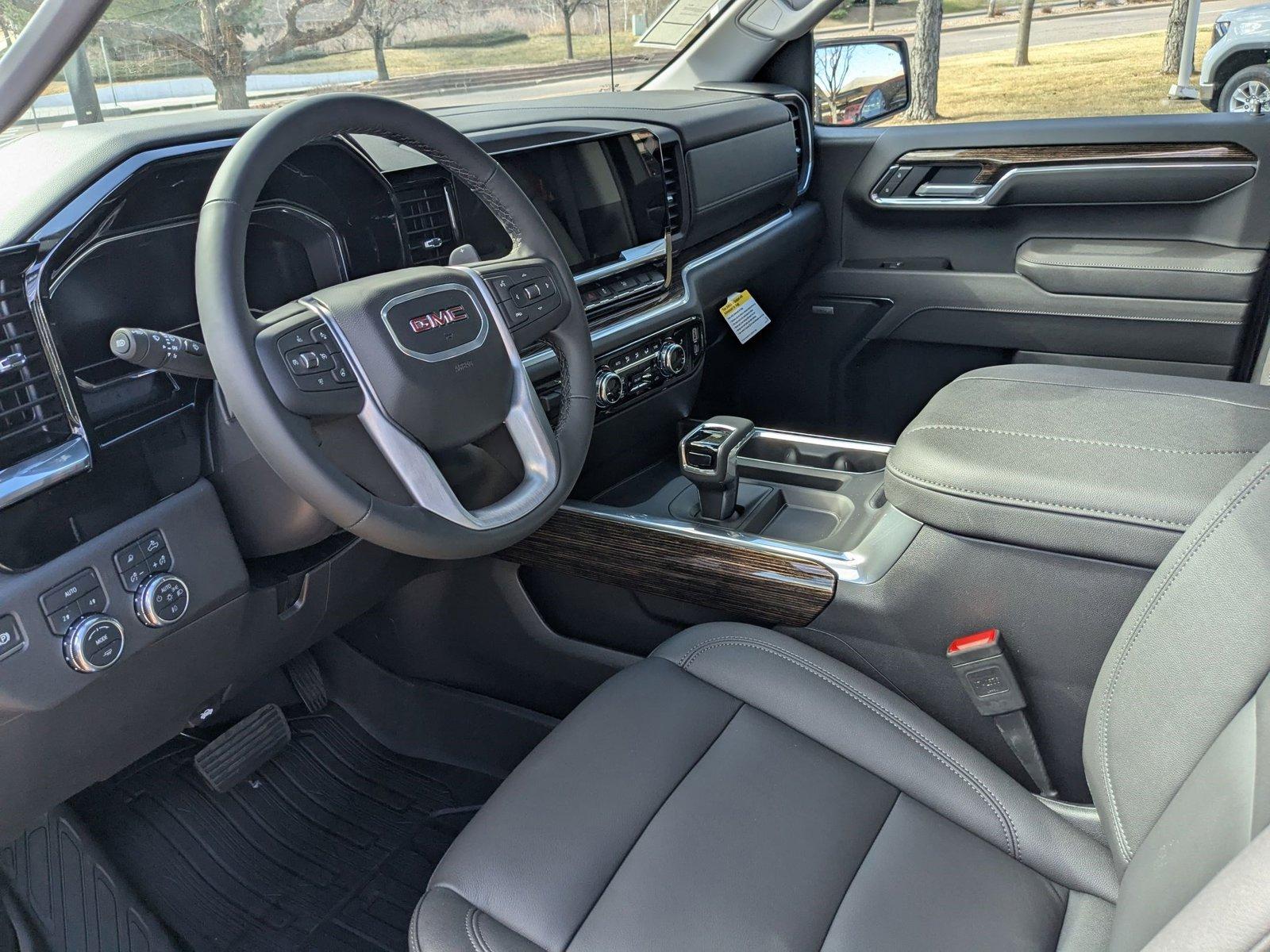 2025 GMC Sierra 1500 Vehicle Photo in LONE TREE, CO 80124-2750