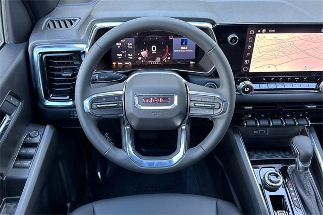 2025 GMC Canyon Vehicle Photo in ELK GROVE, CA 95757-8703
