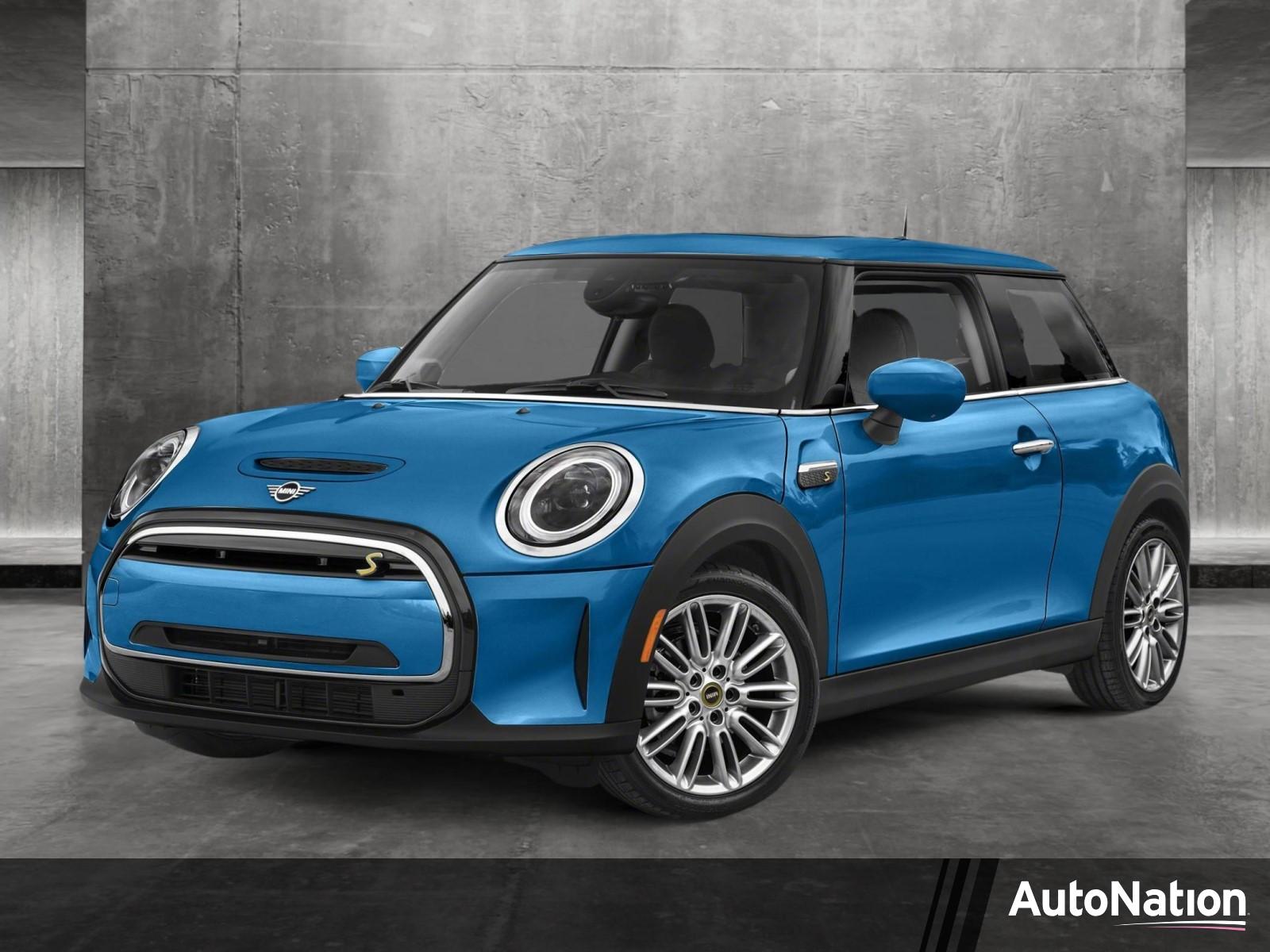 2024 MINI Electric Hardtop 2 Door Signature Vehicle Photo in Towson, MD 21204