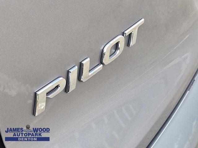 2021 Honda Pilot Vehicle Photo in DENTON, TX 76210-9321