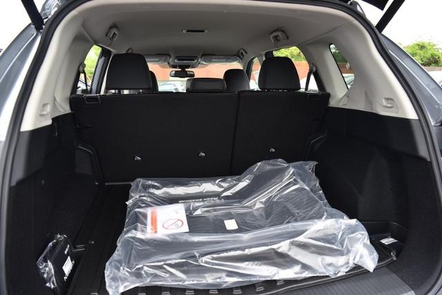 2025 Nissan Rogue Vehicle Photo in Ballwin, MO 63011