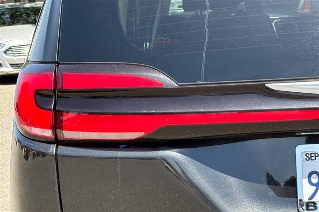 2023 Chrysler Pacifica Vehicle Photo in ELK GROVE, CA 95757-8703