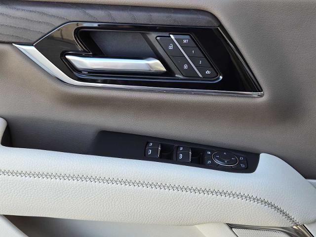2025 GMC Yukon Vehicle Photo in DALLAS, TX 75209-3016