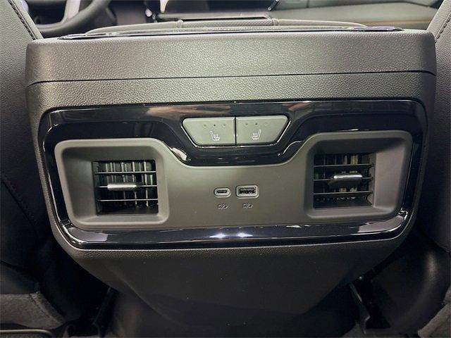2025 GMC Sierra 1500 Vehicle Photo in PUYALLUP, WA 98371-4149