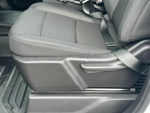 2025 GMC Sierra 2500 HD Vehicle Photo in COLUMBIA, MO 65203-3903