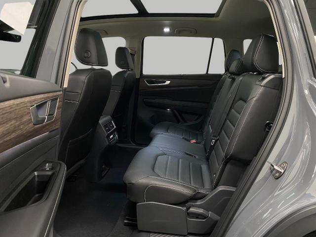 2025 Volkswagen Atlas Vehicle Photo in Appleton, WI 54913