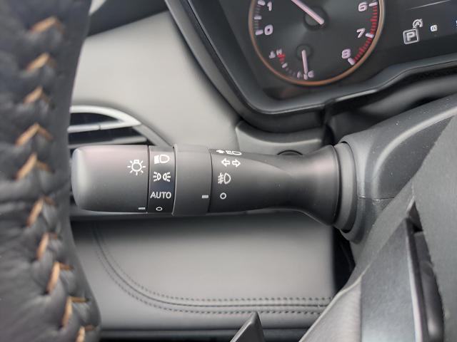 2025 Subaru Outback Vehicle Photo in Green Bay, WI 54304