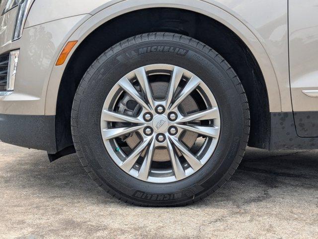 2022 Cadillac XT5 Vehicle Photo in BRUNSWICK, GA 31525-1881