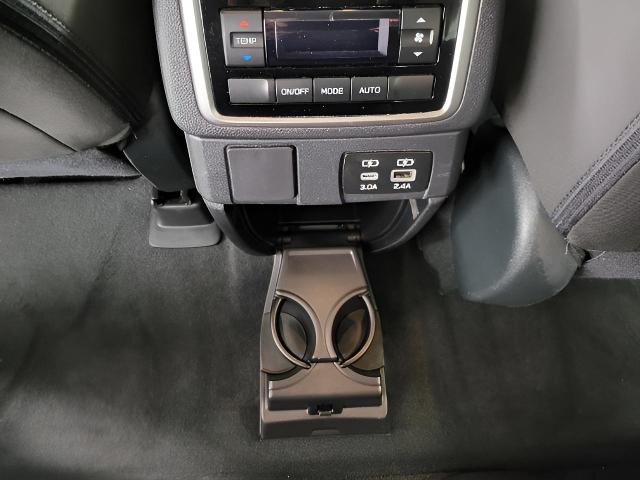 2024 Subaru Ascent Vehicle Photo in Green Bay, WI 54304