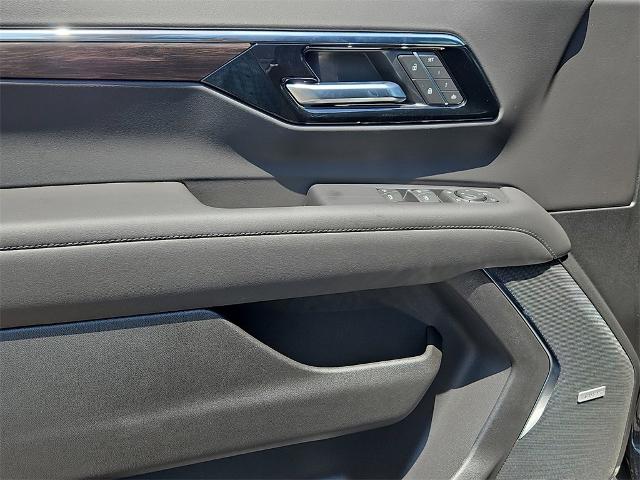 2025 Chevrolet Suburban Vehicle Photo in EASTLAND, TX 76448-3020