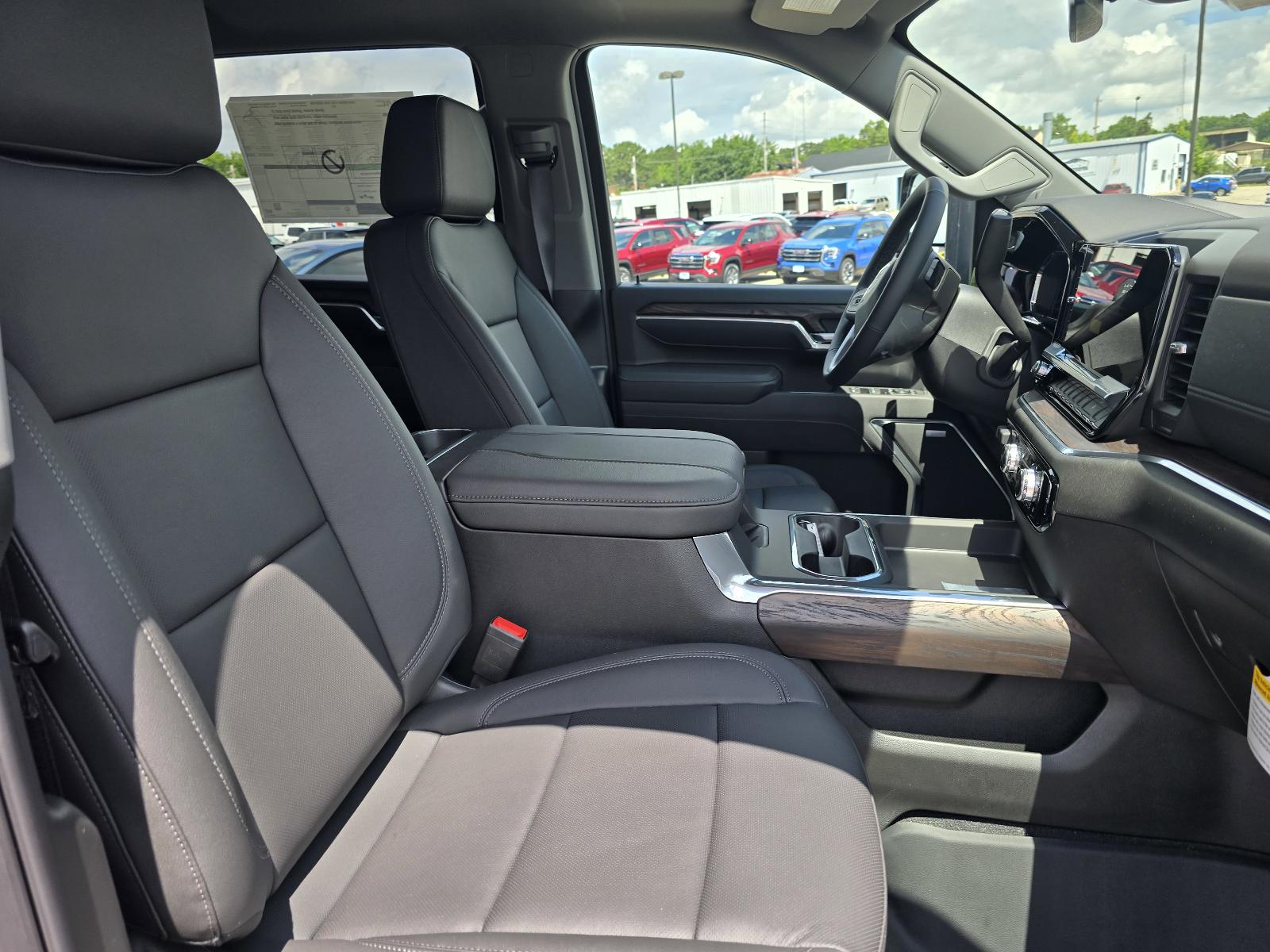 2025 GMC Sierra 2500 HD Vehicle Photo in Rolla, MO 65401