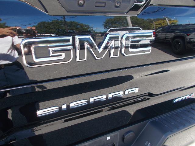 2021 GMC Sierra 1500 Vehicle Photo in LOWELL, MA 01852-4336