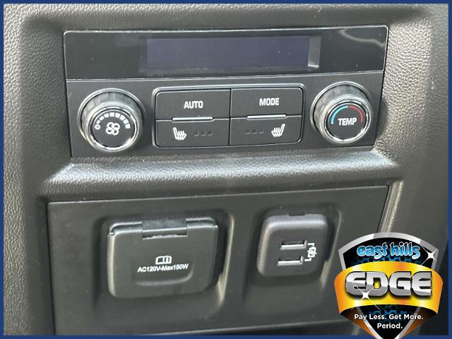 2023 Chevrolet Traverse Vehicle Photo in Roslyn, NY 11576