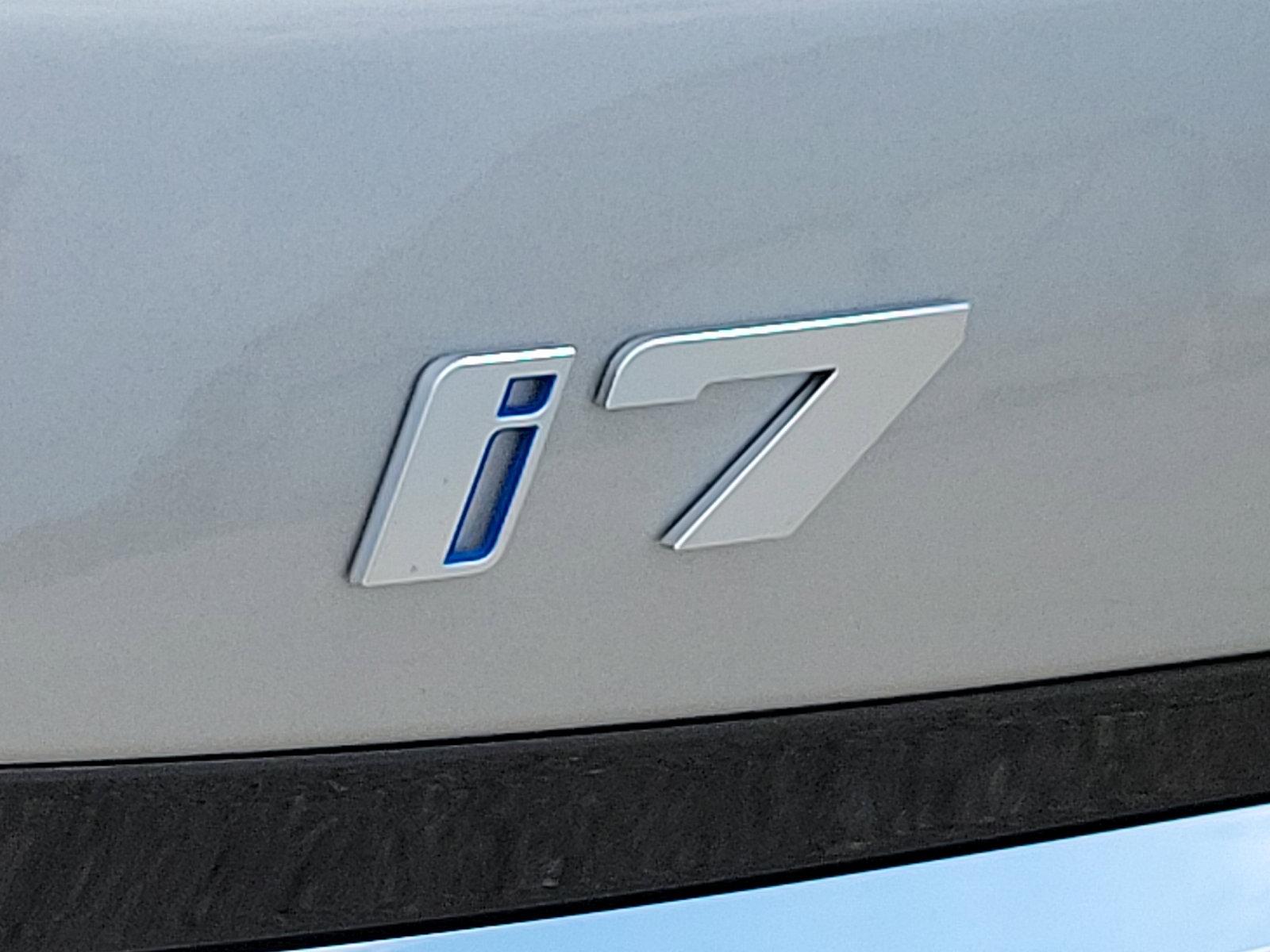 2024 BMW i7 Vehicle Photo in Lancaster, PA 17601