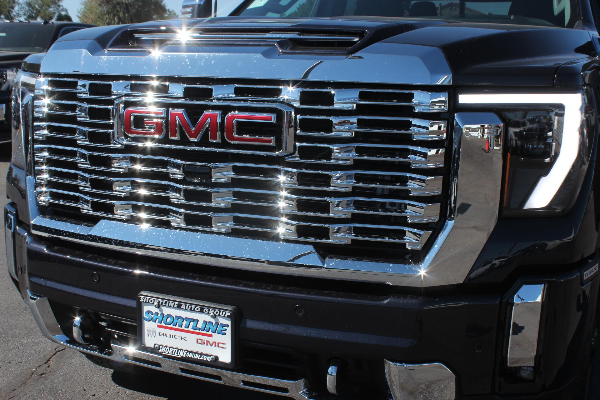 2025 GMC Sierra 3500 HD Vehicle Photo in AURORA, CO 80012-4011