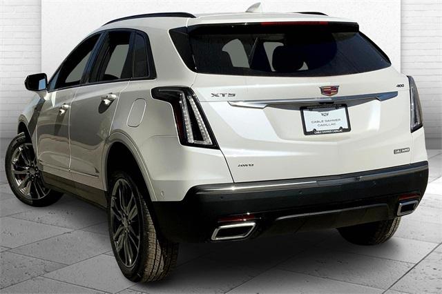 2025 Cadillac XT5 Vehicle Photo in KANSAS CITY, MO 64114-4545