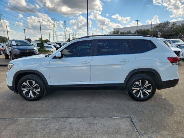 2024 Volkswagen Atlas Vehicle Photo in SUGAR LAND, TX 77478-0000