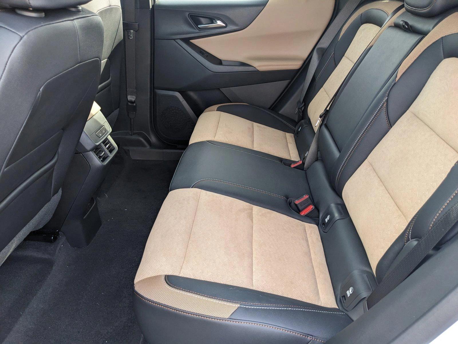 2025 Chevrolet Equinox Vehicle Photo in GREENACRES, FL 33463-3207