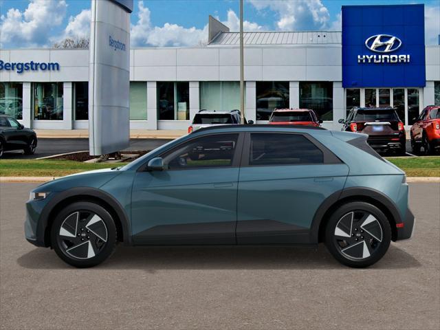 2025 Hyundai IONIQ 5 Vehicle Photo in Green Bay, WI 54304