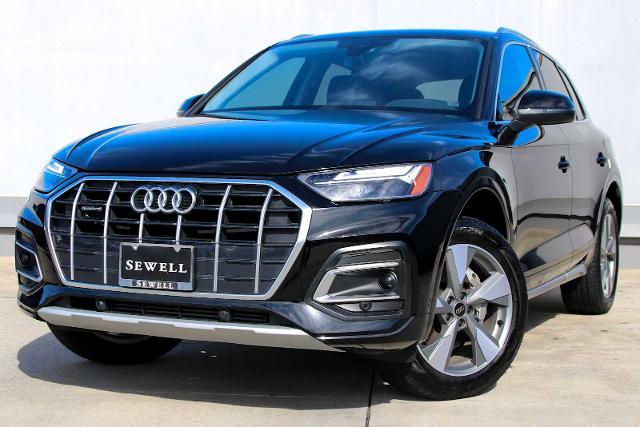 2024 Audi Q5 Vehicle Photo in SUGAR LAND, TX 77478