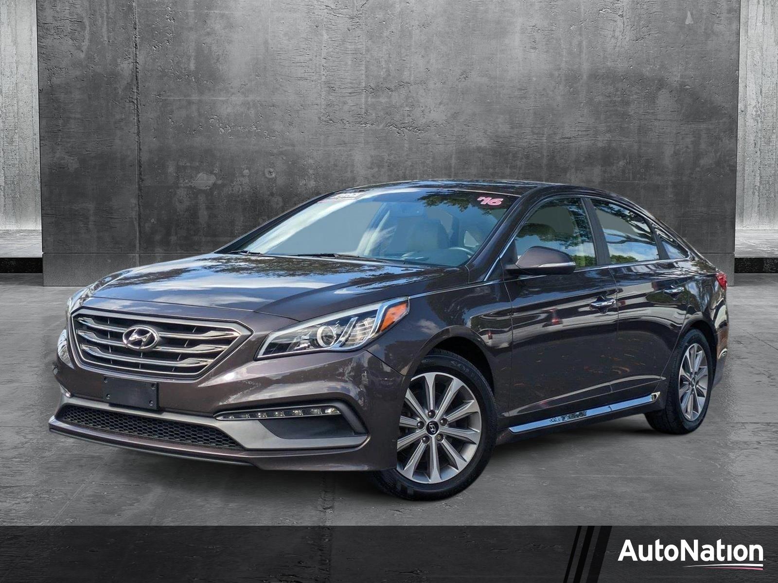 2016 Hyundai Sonata Vehicle Photo in GREENACRES, FL 33463-3207