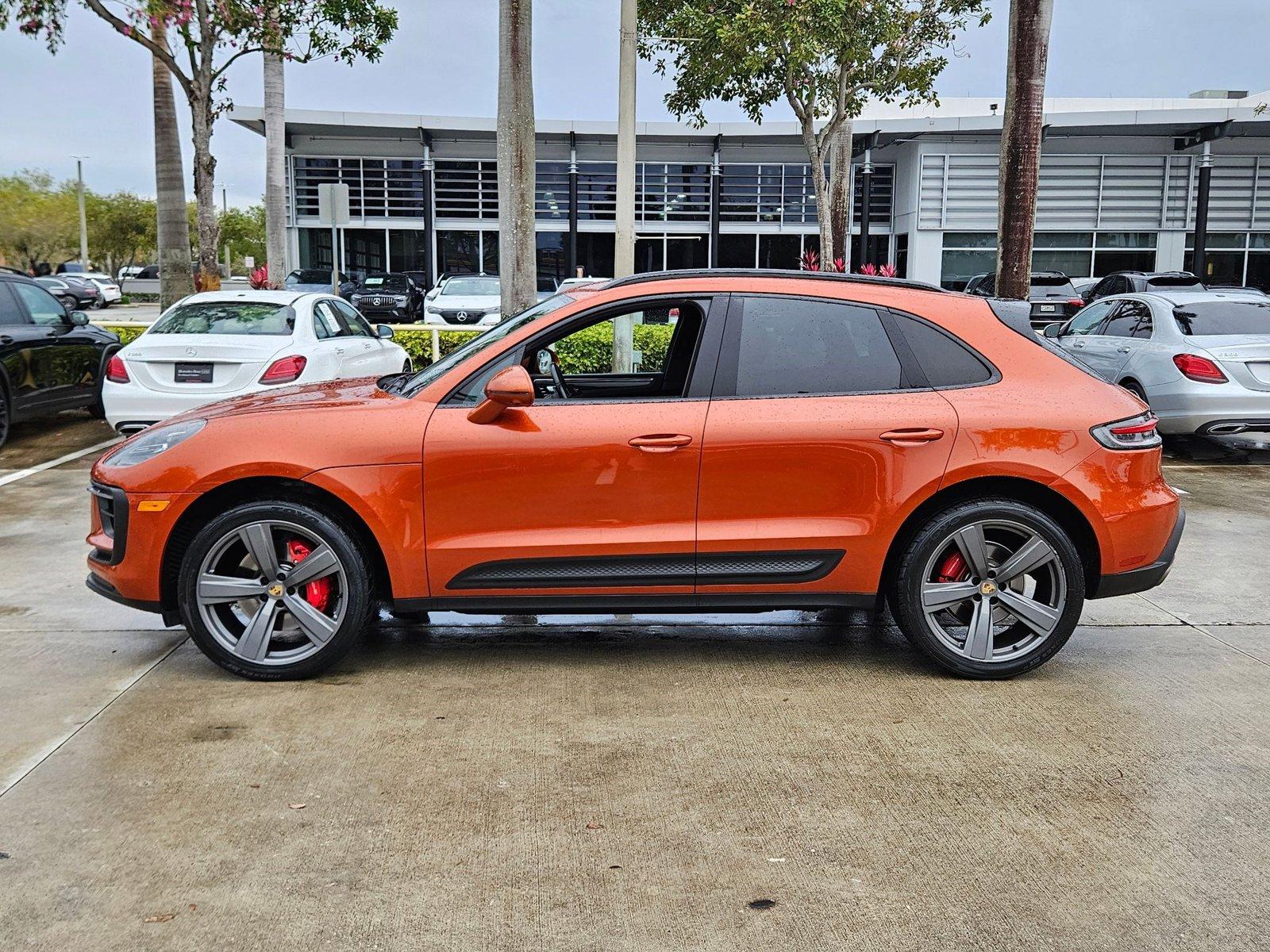 2022 Porsche Macan Vehicle Photo in Pembroke Pines , FL 33027