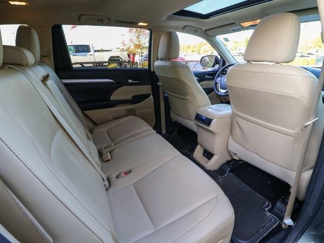 2016 Toyota Highlander Vehicle Photo in HOMOSASSA, FL 34448-1461
