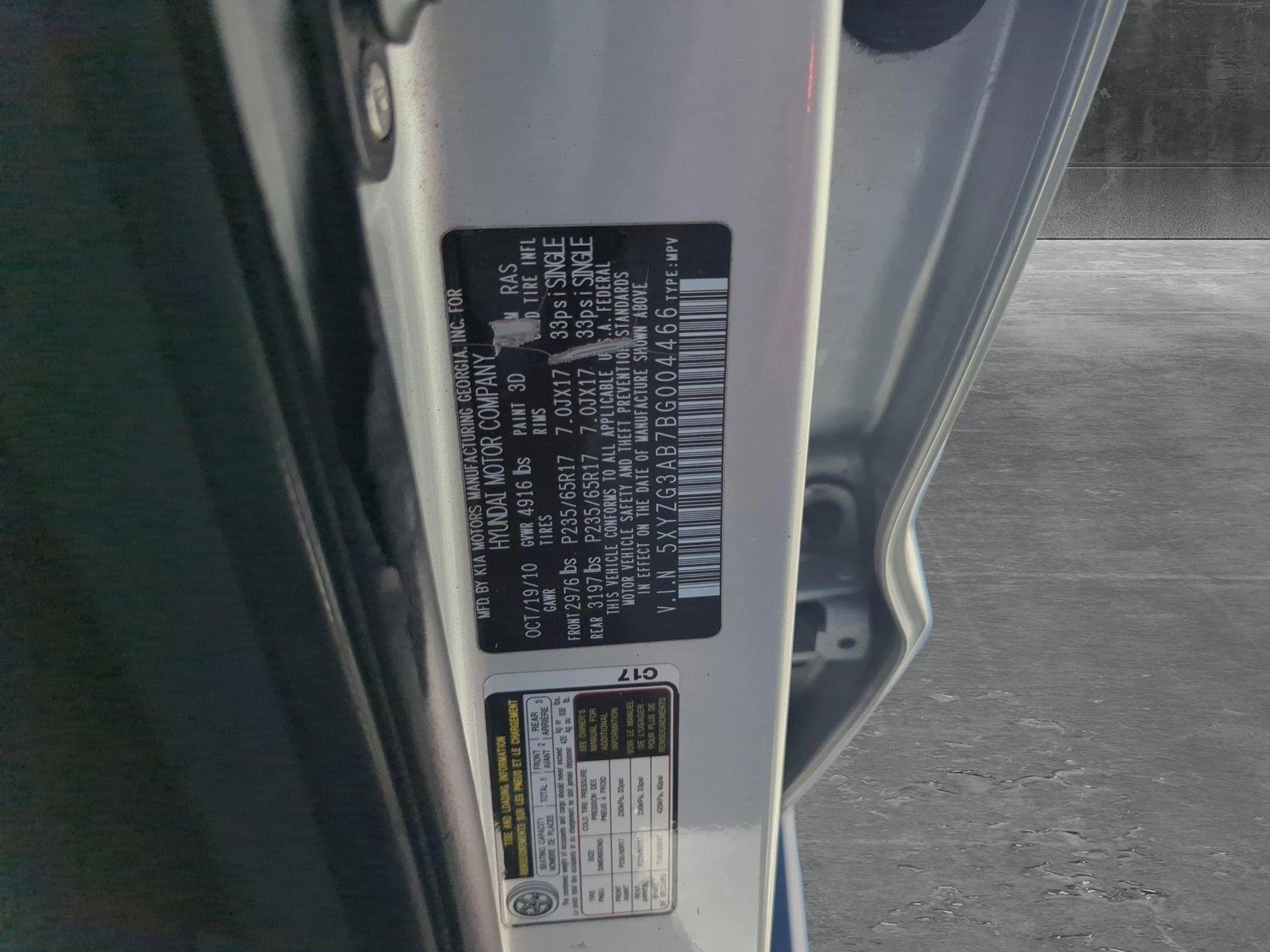 2011 Hyundai SANTA FE Vehicle Photo in Pembroke Pines, FL 33027
