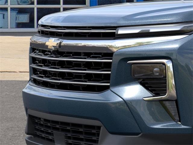 2025 Chevrolet Traverse Vehicle Photo in ENGLEWOOD, CO 80113-6708