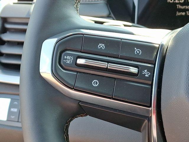 2024 GMC Acadia Vehicle Photo in DANBURY, CT 06810-5034