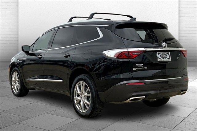 2022 Buick Enclave Vehicle Photo in TOPEKA, KS 66609-0000