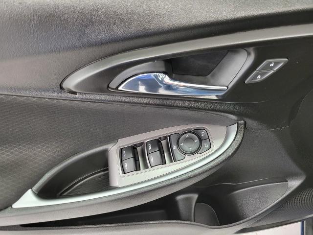 2024 Chevrolet Malibu Vehicle Photo in NEENAH, WI 54956-2243