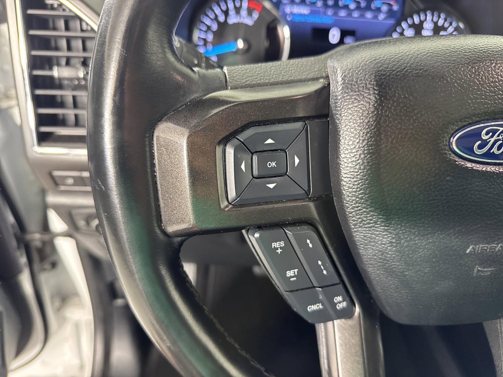 2021 Ford Expedition Max Vehicle Photo in GEORGETOWN, TX 78626-7508