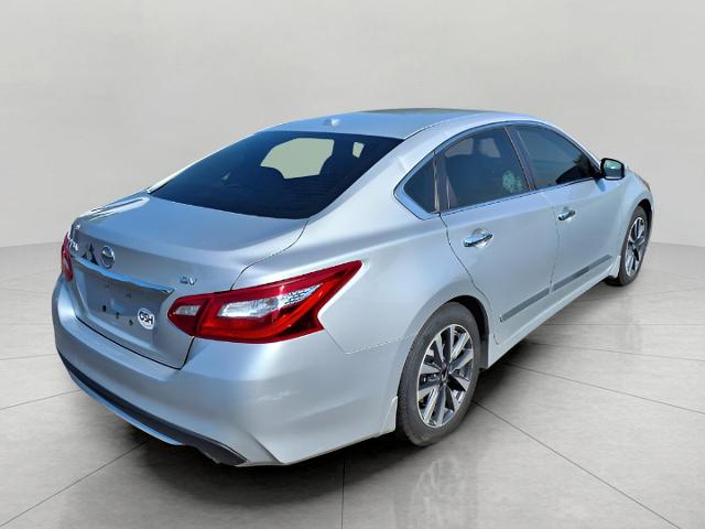 2017 Nissan Altima Vehicle Photo in Oshkosh, WI 54904