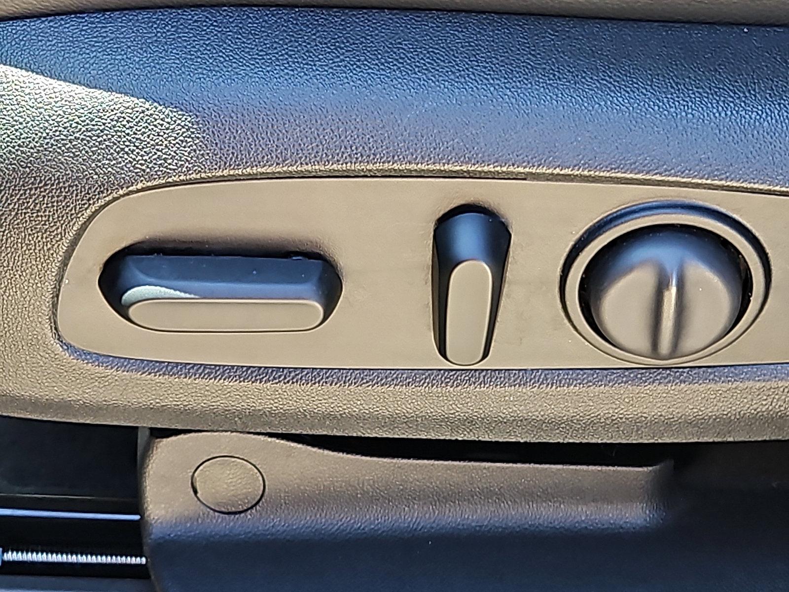 2019 Chevrolet Traverse Vehicle Photo in Trevose, PA 19053