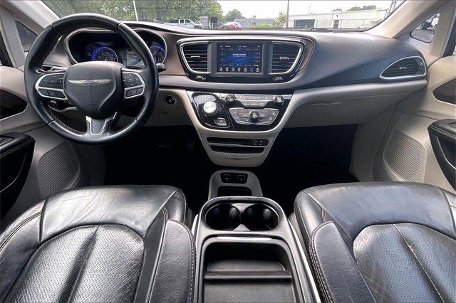2018 Chrysler Pacifica Vehicle Photo in INDEPENDENCE, MO 64055-1314