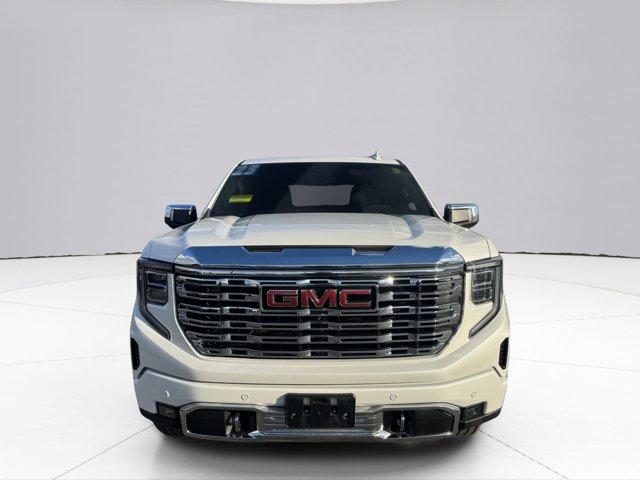 2023 GMC Sierra 1500 Vehicle Photo in LEOMINSTER, MA 01453-2952