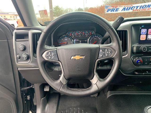 2016 Chevrolet Silverado 1500 Vehicle Photo in MOON TOWNSHIP, PA 15108-2571