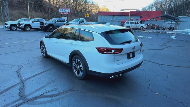 2018 Buick Regal TourX Vehicle Photo in MARION, NC 28752-6372