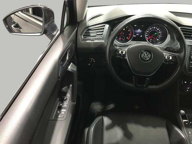 2018 Volkswagen Tiguan Vehicle Photo in GREEN BAY, WI 54303-3330