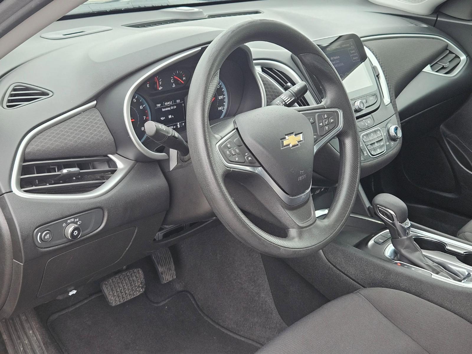 2023 Chevrolet Malibu Vehicle Photo in Seguin, TX 78155