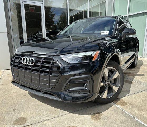 2025 Audi Q5 Vehicle Photo in HOUSTON, TX 77090